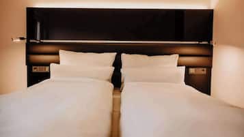Junior Suite, 1 King Bed (Walk-in Shower) | Premium bedding, minibar, in-room safe, desk