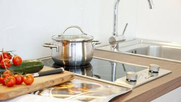 Apartment, 1 Queen Bed | Private kitchen | Fridge, microwave, oven, stovetop