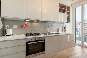 Microwave, oven, stovetop, dishwasher