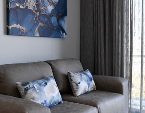 Living area - A luxurious apart-hotel for business or leisure travelers in Waterfall City! (Midrand)