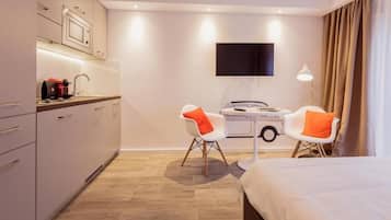 Apartment, 1 Queen Bed | 1 bedroom, iron/ironing board, free WiFi, bed sheets