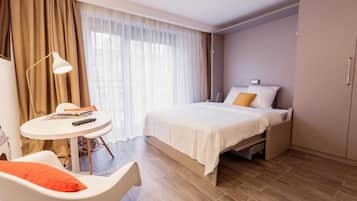 Apartment, 1 Queen-Bett | 1 Schlafzimmer, Bügeleisen/Bügelbrett, kostenloses WLAN, Bettwäsche