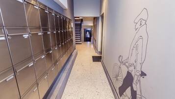 Apartment, 1 Queen Bed | Interior