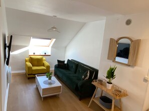 Televisie en een kantoor