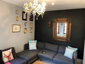 아파트, 침대(여러 개) | 거실