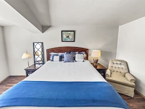 3 quartos, Wi-Fi de cortesia, roupa de cama
