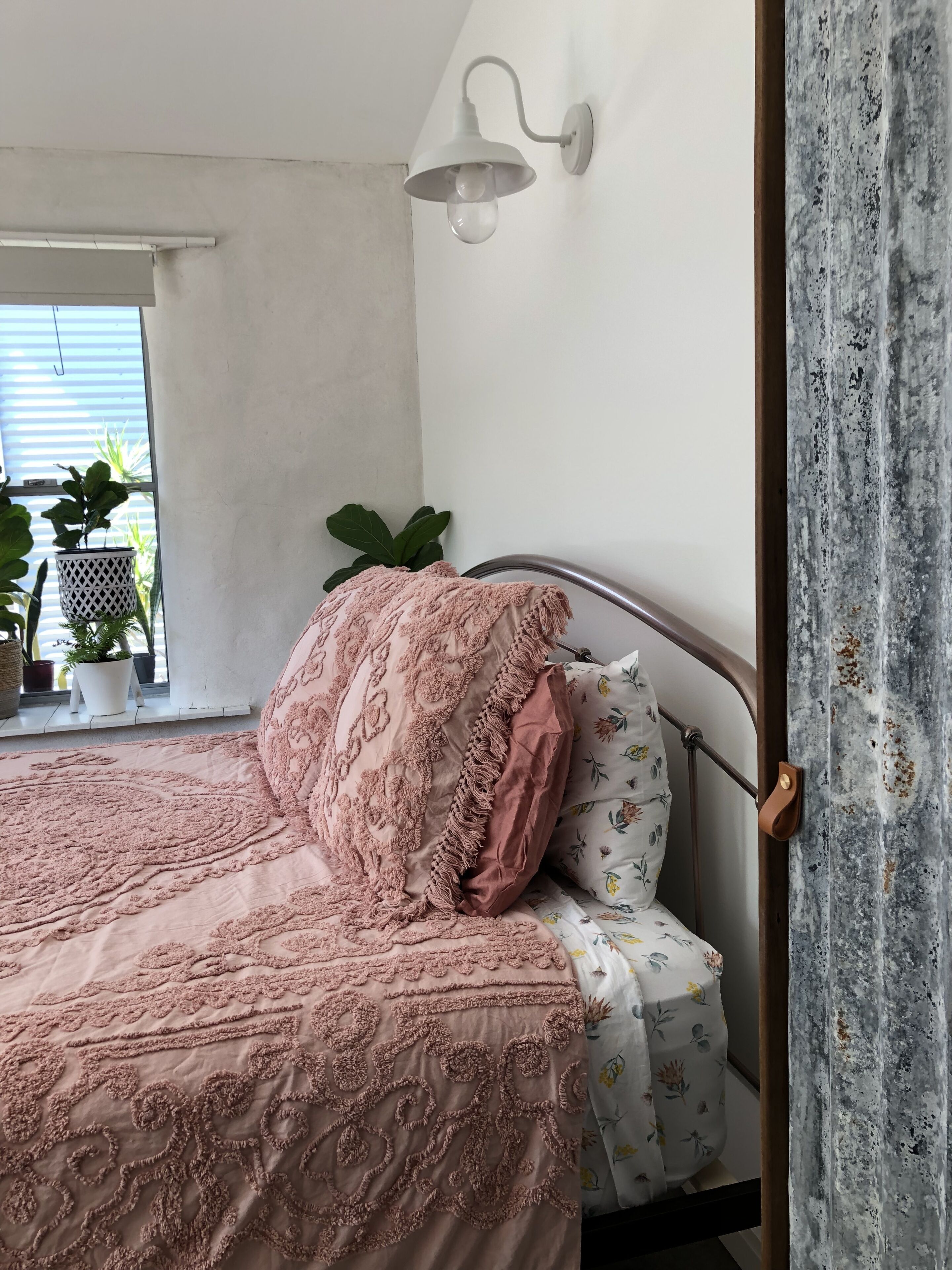 Tranquil & beautifully decorated new 1BR cottage  central to Dunsborough — image 14