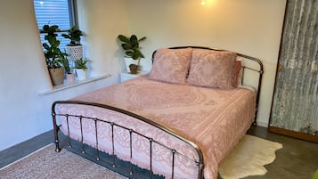 1 Schlafzimmer, Schreibtisch, Bügeleisen/Bügelbrett, kostenloses WLAN