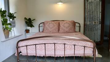 1 Schlafzimmer, Schreibtisch, Bügeleisen/Bügelbrett, kostenloses WLAN