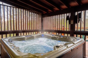 Bain à remous extérieur