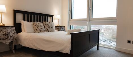 Luxury Apartment | 2 bedrooms, Egyptian cotton sheets, premium bedding, free WiFi