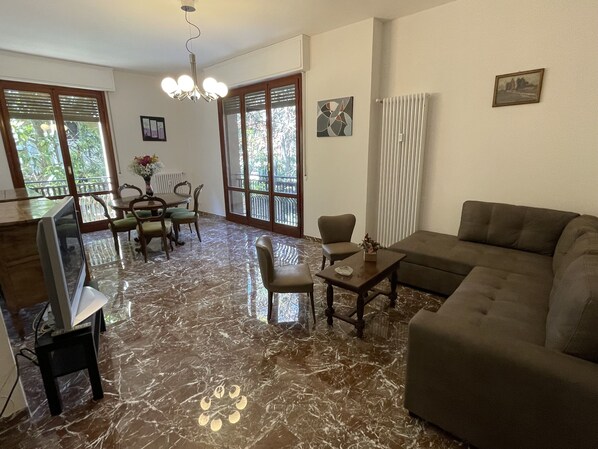 Fernseher, Arbeitsbereiche