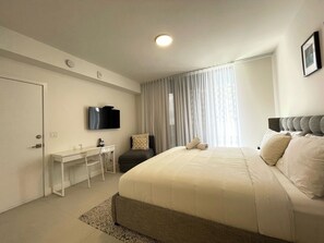 2 bedrooms, iron/ironing board, WiFi, bed sheets