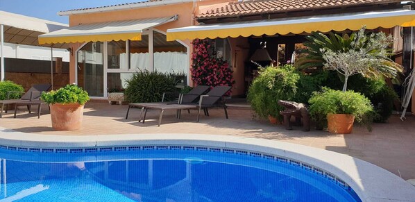 Piscina a l'aire lliure