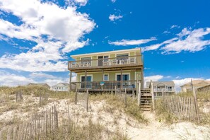 Exterior - Sanderling - 4 bedroom, 2.5 Oceanfront Home in North Topsail Beach! (North Topsail Beach)