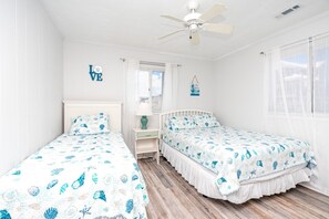 4 chambres, fer et planche à repasser, Wi-Fi gratuit