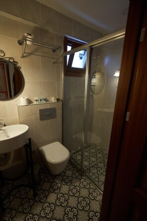 디럭스 스위트 | 욕실 | 슬리퍼