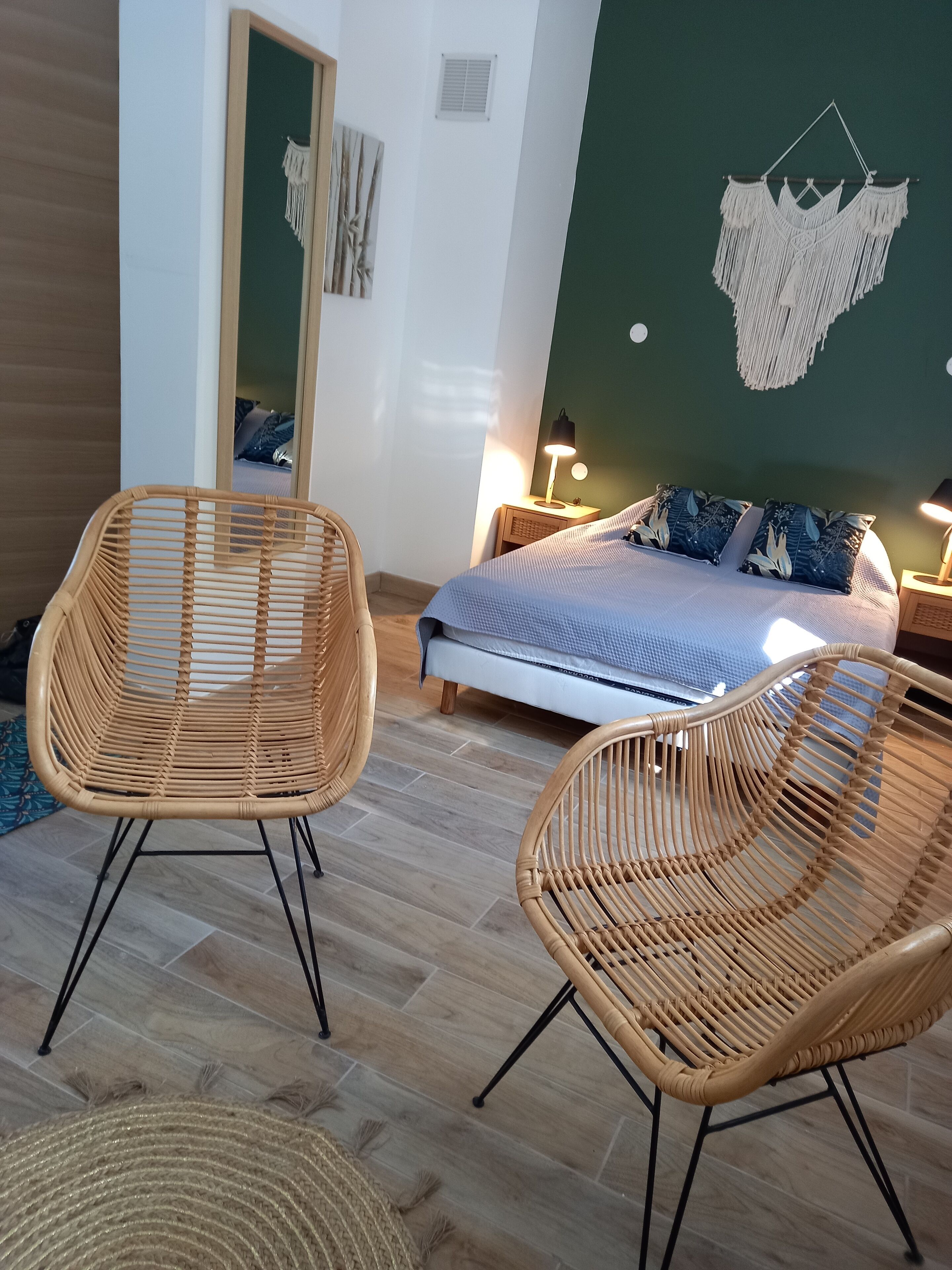 6 chambres, accès Internet, draps fournis