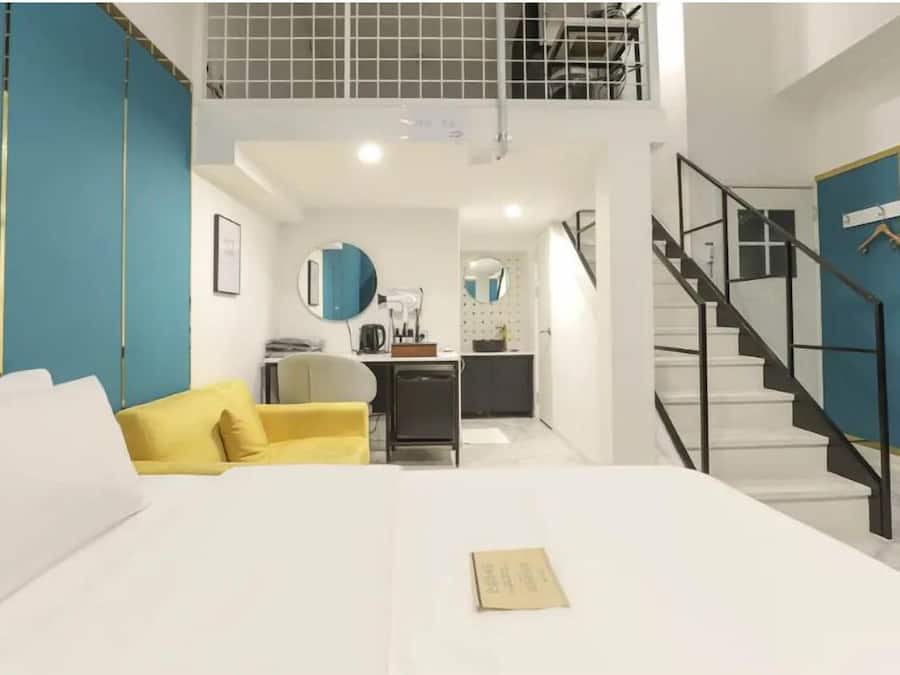 Premium Twin Room (Family Room) | Desk, free WiFi, bed sheets