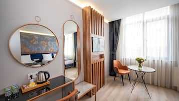 Minibar, in-room safe, desk, laptop workspace