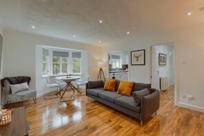 Apartment, Multiple Beds | Living room | 30-inch TV with digital channels - Captivating 3-bed Apartment by Gleneagles (Auchterarder)