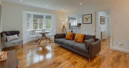 Captivating 3-bed Apartment by Gleneagles