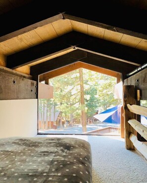 2 bedrooms, free WiFi, bed sheets - Tahoe Donner Delight (Truckee)