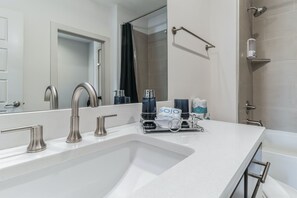 Appartement, 1 queensize bed met slaapbank, keuken | Badkamer | Handdoeken
