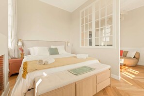 Fer et planche à repasser, Wi-Fi, draps fournis