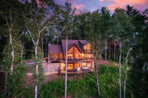 Exterior - Luxury Hot Tub Mountain View Cabin w/ EV Charger (Blue Ridge Mountains)