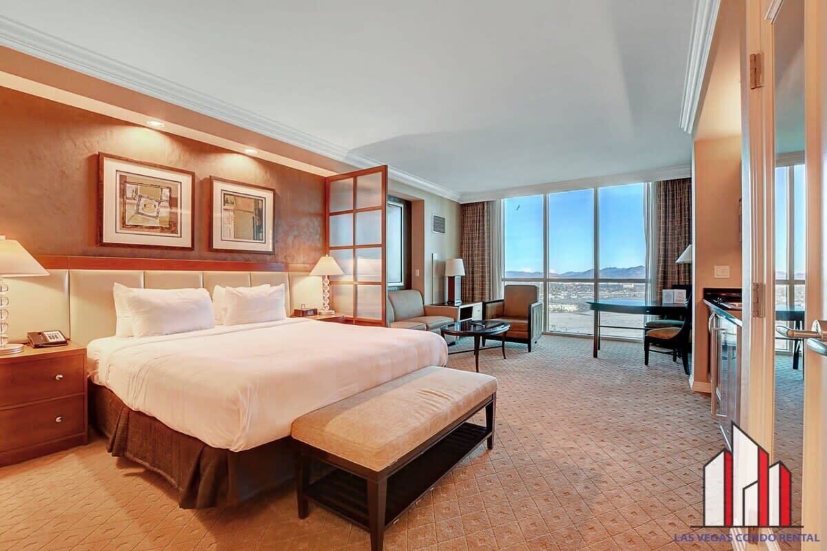 In-room safe, desk, iron/ironing board, free WiFi