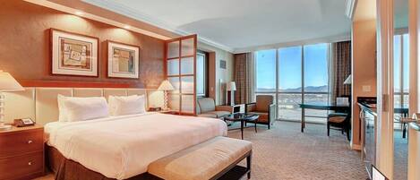 In-room safe, desk, iron/ironing board, free WiFi