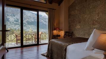 Superior Chalet, 3 Bedrooms, Fireplace, Mountain View | 3 bedrooms, individually furnished, laptop workspace, iron/ironing board