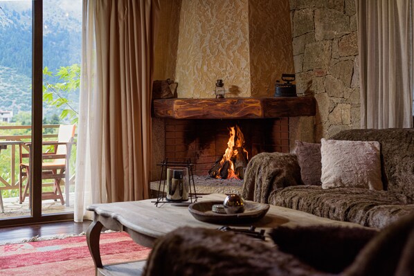 Chalet Supérieur, 3 chambres, cheminée, vue montagne | Coin séjour