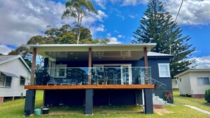 Exterior - Barefoot and Beach Bound! (Vincentia)