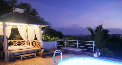 Spacious Villa 6 pers. 3 Bedrooms 2 Bathrooms Swimming pool, Jacussi, sea view,