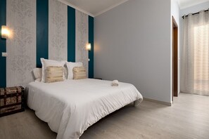 1 dormitorio, cuna de viaje, wifi gratis y ropa de cama
