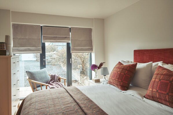 4 Schlafzimmer, Reisekinderbett, WLAN