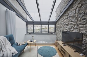 TV connectée, cheminée