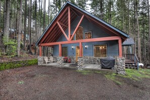 Exterior - Cozy Detroit Cabin (Detroit)
