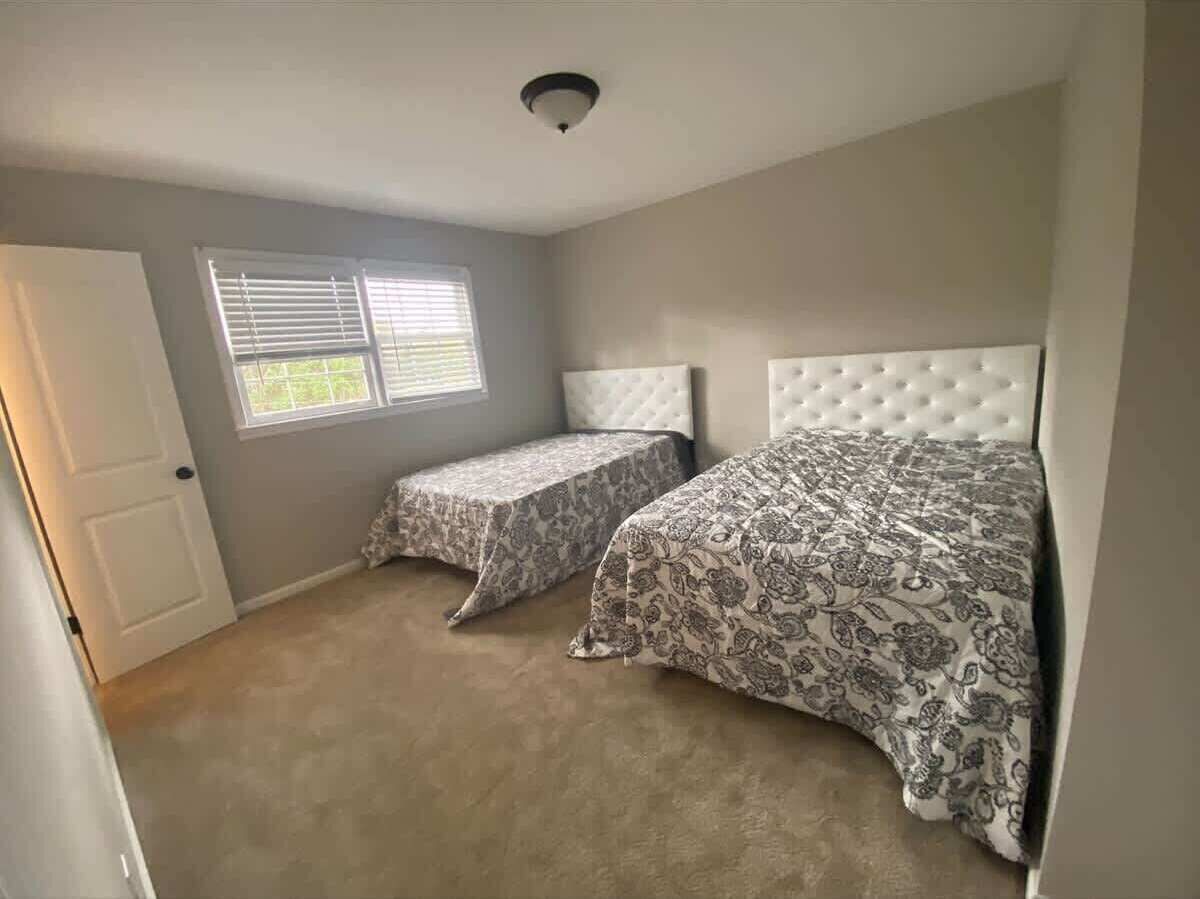 BEDROOM 2  (2 )FULL SIZE BEDS SLEEPS 4 ADULTS