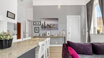 Comfort Apartment | Private kitchen | Fridge, microwave, oven, dishwasher