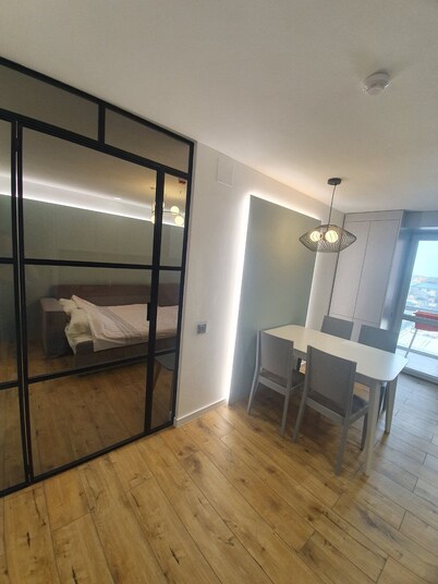 Яровиця люкс