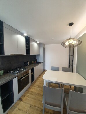 Private kitchen - Яровиця люкс (Луцк)