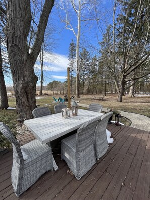 Outdoor dining - Come Visit our Bungalow in the Pines! (Birch Run)