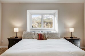 2 quartos, ferros/tábuas de passar roupa, Wi-Fi de cortesia