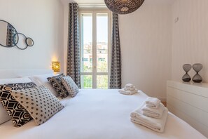 Apartment, 1 Bedroom | 1 bedroom, iron/ironing board, free WiFi - easyhomes - Solera (Milan)