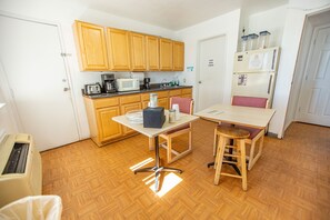 Breakfast area - Marifah Inn Sweetwater, TX (Sweetwater)