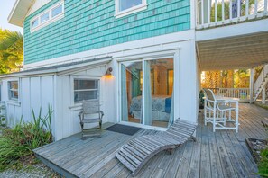 Terrace/patio - Large Pool. Private Beach Path. Vilano Beach House Closest to Historic St. Aug. (St. Augustine)