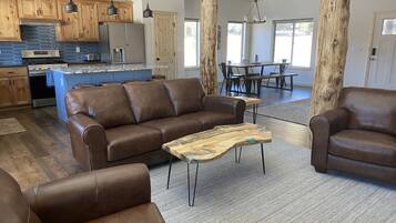 Smart-tv, pejs, bordfodbold